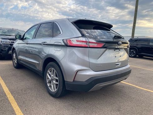 Used 2024 Ford Edge SEL AWD/4WD image 9