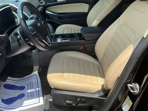 Used 2020 Ford Edge SEL AWD/4WD image 4