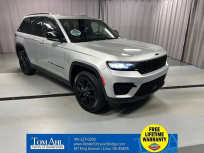 Used 2024 Jeep Grand Cherokee Altitude