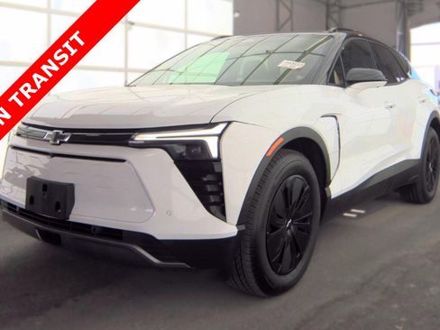 Used 2026 Chevrolet Blazer EV LT w/ Super Cruise Package FWD image 1