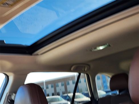 Used 2020 Subaru Outback Touring w/ Popular Package #2 image 26