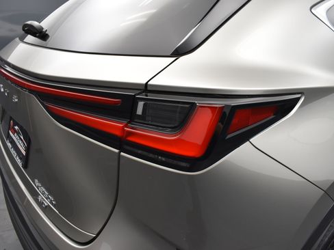 Used 2022 Lexus NX 350h AWD w/ Towing Package (2000 Lbs) image 7