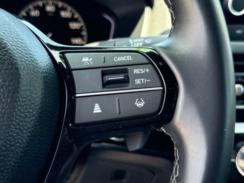 Used 2024 Honda Civic Sport image 28