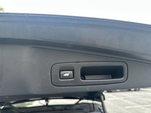 Used 2020 Honda CR-V EX-L image 9