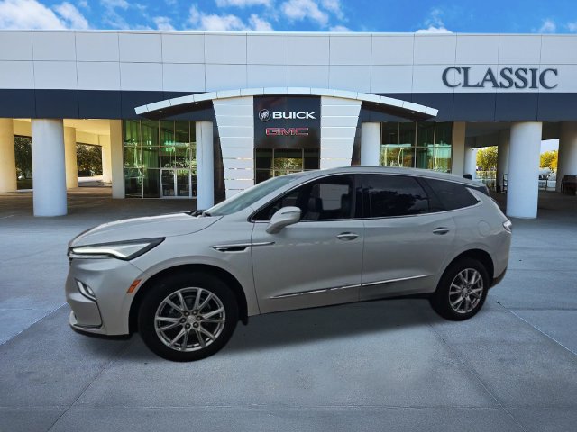 Used 2022 Buick Enclave Premium FWD image 4