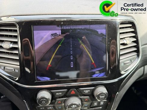Used 2019 Jeep Grand Cherokee Altitude RWD image 71