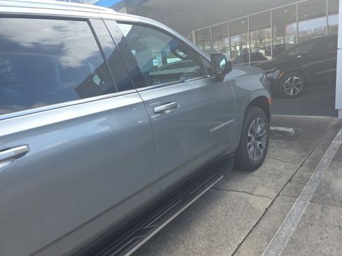 Used 2023 Chevrolet Suburban LS image 6