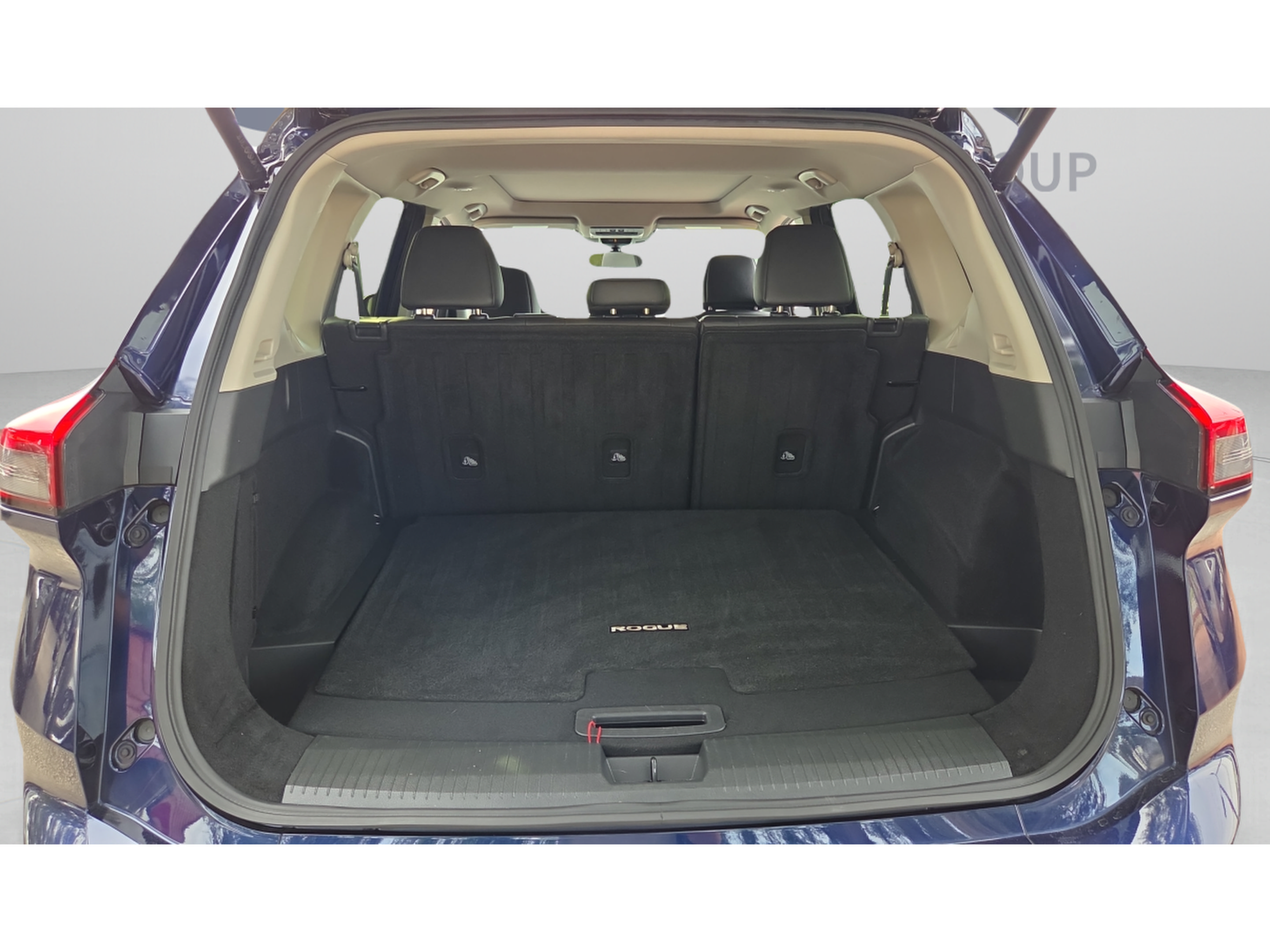 Used 2024 Nissan Rogue SV w/ SV Premium Package AWD/4WD image 14