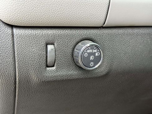 Used 2018 Chevrolet Colorado LT w/ LT Convenience Package image 17