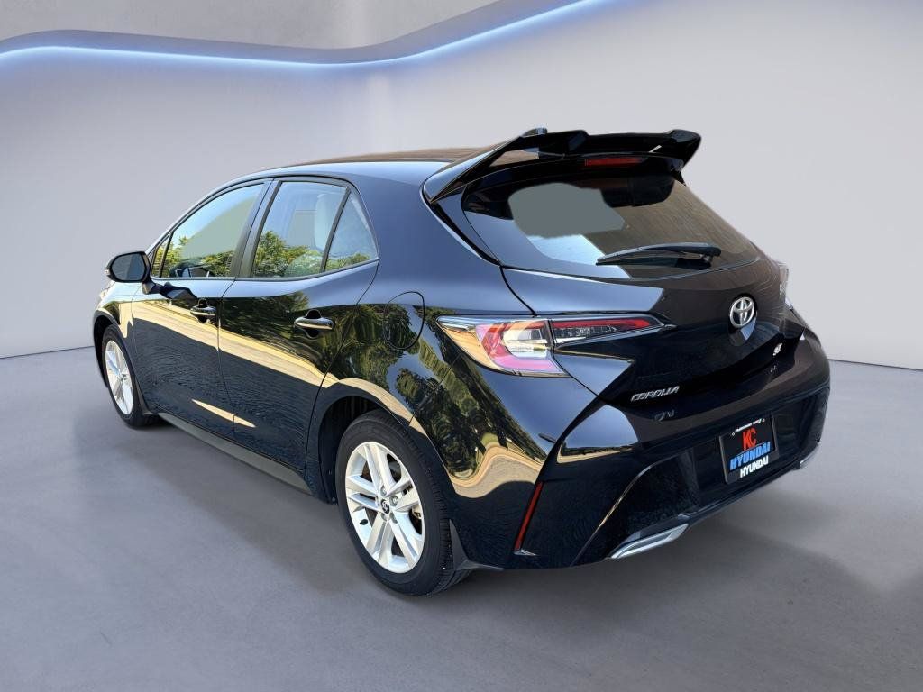 Used 2022 Toyota Corolla SE FWD image 3