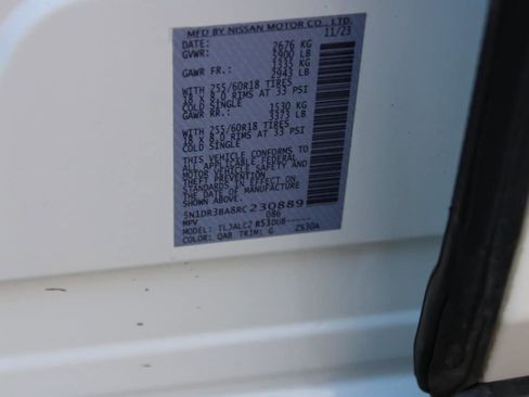 Certified 2024 Nissan Pathfinder SV image 30