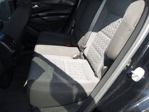 Used 2023 Chevrolet Equinox LT image 12