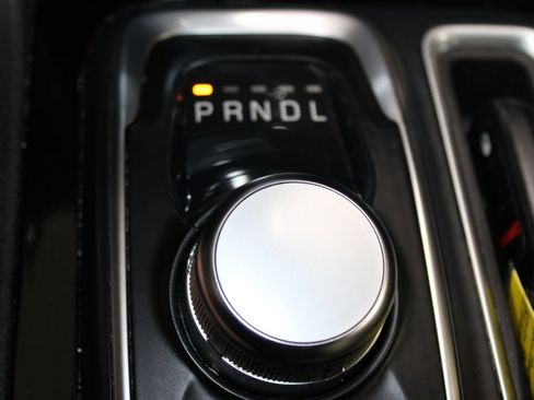 Used 2023 Chrysler 300 Touring AWD/4WD image 39