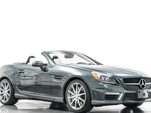 Used 2015 Mercedes-Benz SLK 55 AMG image 31