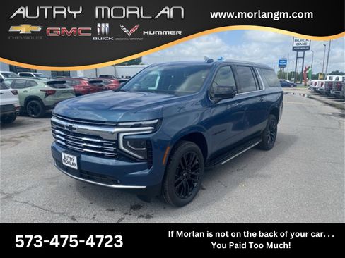 New 2025 Chevrolet Suburban Premier image 1