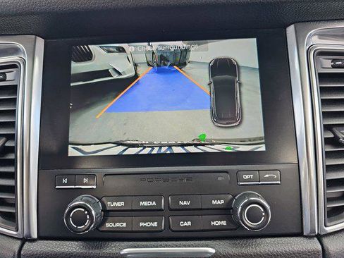 Used 2017 Porsche Macan image 22