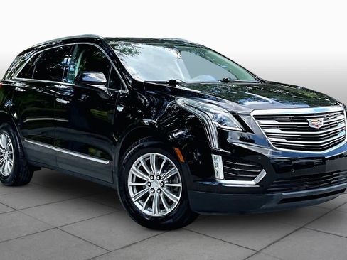 Used 2017 Cadillac XT5 Luxury w/ Driver Awareness Package AWD/4WD image 3