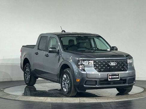 New 2026 Ford Maverick XLT image 2