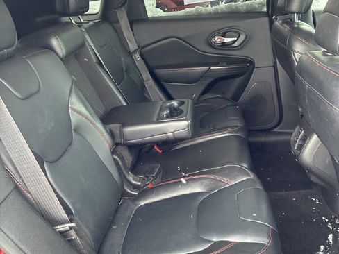 Used 2014 Jeep Cherokee Trailhawk w/ Comfort/Convenience Group image 14