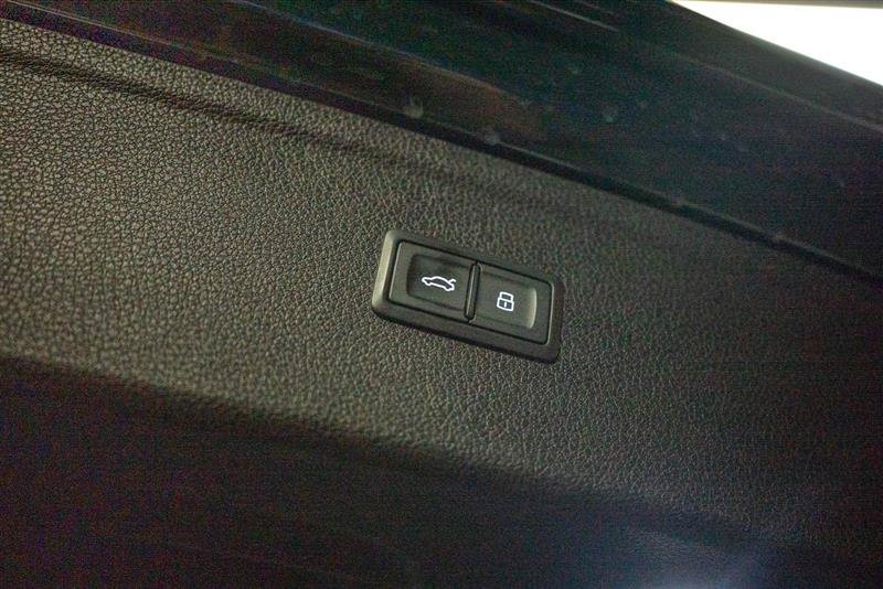 Used 2018 Audi Q5 Prestige w/ Prestige Package AWD/4WD image 8