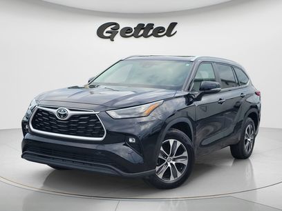 Used 2023 Toyota Highlander XLE