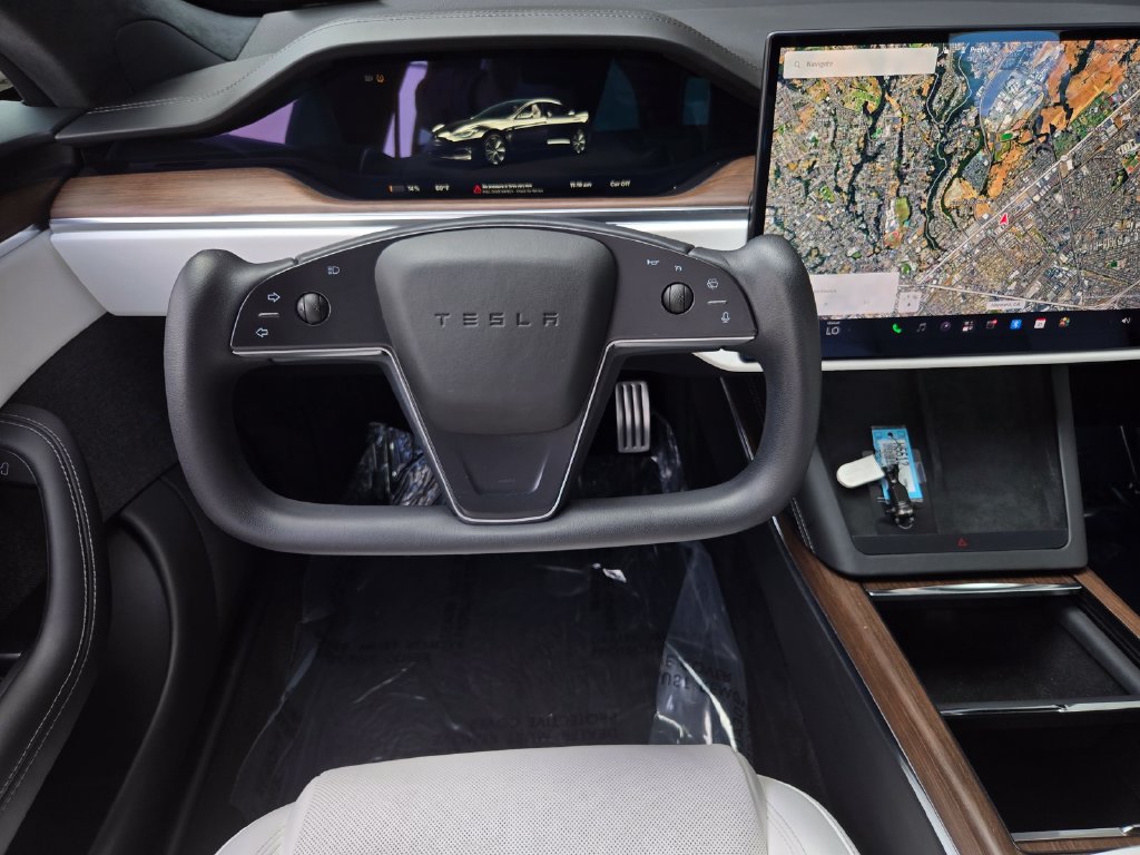 Used 2023 Tesla Model S AWD/4WD image 15