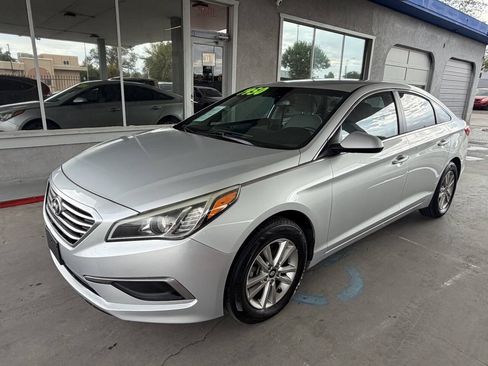 Used 2016 Hyundai Sonata SE FWD image 3