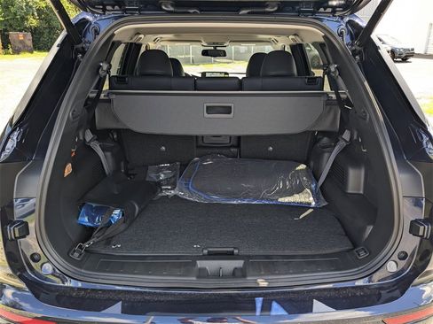 New 2025 Mitsubishi Outlander SE image 13