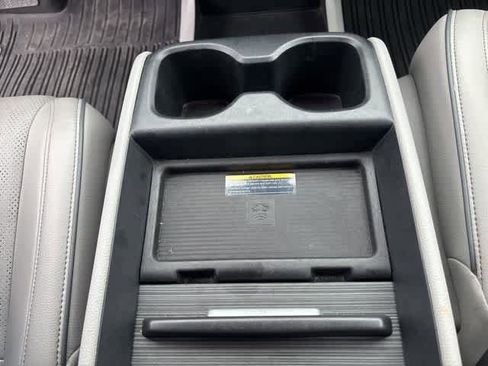 Used 2023 Honda Odyssey Elite image 17
