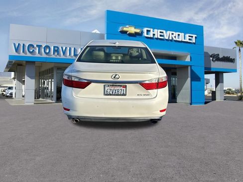 Used 2013 Lexus ES 350 w/ Luxury Pkg image 6