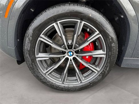 New 2026 BMW X6 xDrive40i w/ Climate Comfort Package image 14