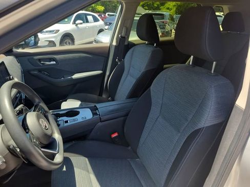 Certified 2023 Nissan Rogue SV FWD image 17