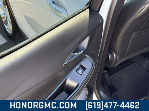 Used 2025 Buick Encore GX Preferred image 17