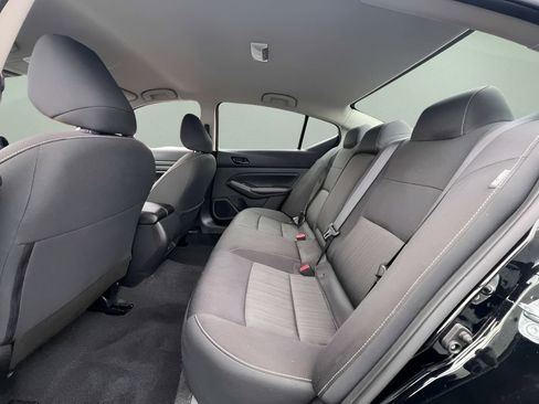 Used 2024 Nissan Altima 2.5 SV image 22