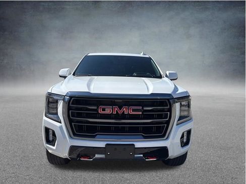 Used 2024 GMC Yukon AT4 w/ AT4 Premium Package image 8