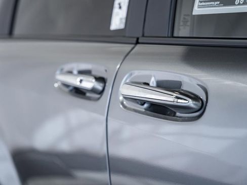 New 2026 Toyota Sienna Limited image 17