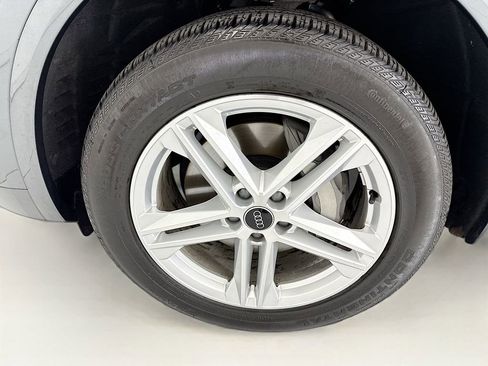 Certified 2024 Audi Q5 e Premium Plus w/ Premium Plus Package AWD/4WD image 28