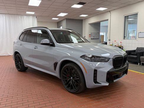 Used 2026 BMW X5 xDrive40i w/ M Sport Package image 7