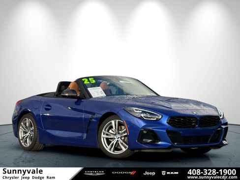 Used 2025 BMW Z4 sDrive30i w/ Premium Package image 1