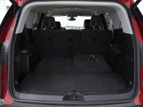 Used 2019 GMC Acadia SLT image 25