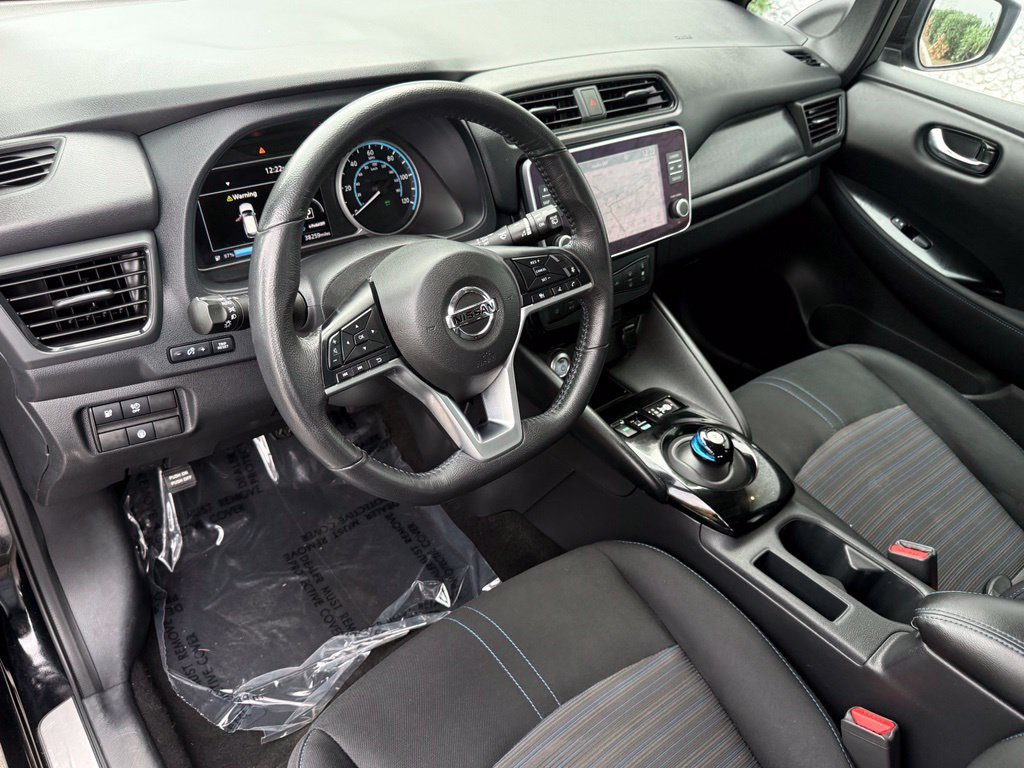 Used 2020 Nissan Leaf SV w/ Protection Package FWD image 12