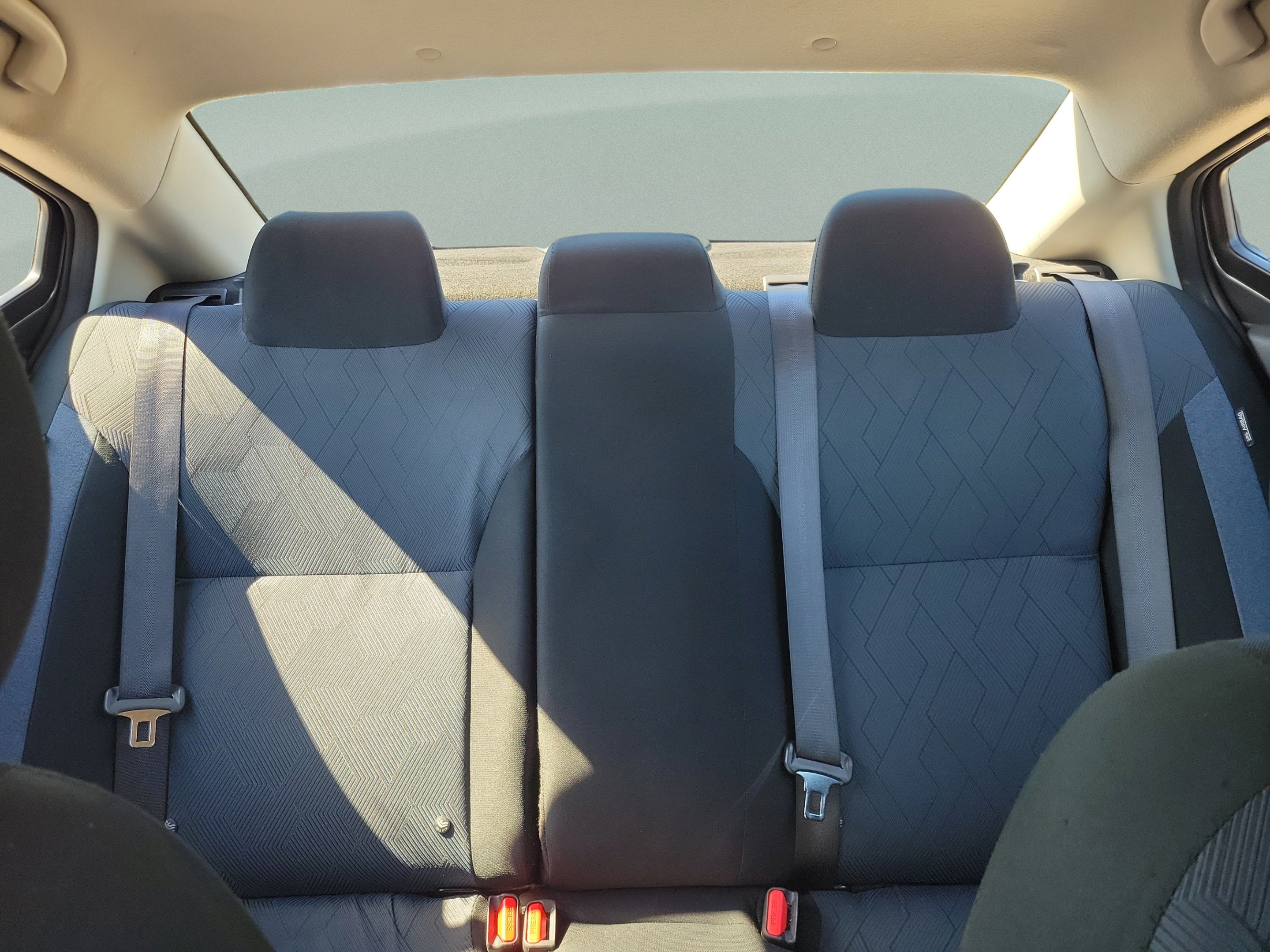 Used 2025 Nissan Versa SV FWD image 9