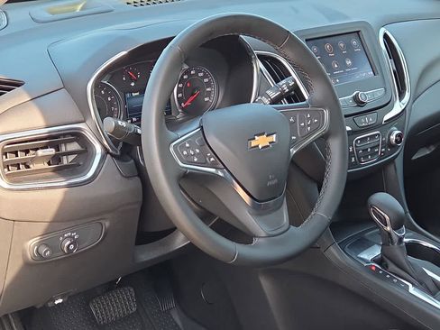Used 2024 Chevrolet Equinox LT w/ LPO, Floor Liner Package FWD image 10
