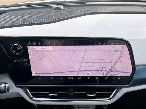 New 2026 Chevrolet Equinox EV LT w/ LPO, All-Weather Mat Package AWD/4WD image 18