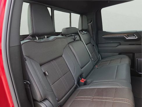 Used 2025 Chevrolet Silverado 1500 High Country AWD/4WD image 11