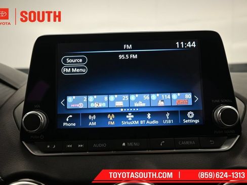 Used 2024 Nissan Sentra SV FWD image 15