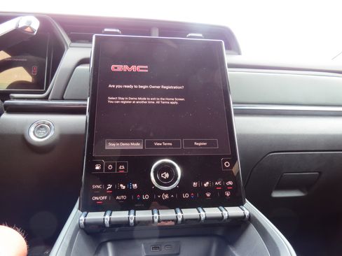 New 2026 GMC Terrain AT4 w/ Convenience Package III image 21