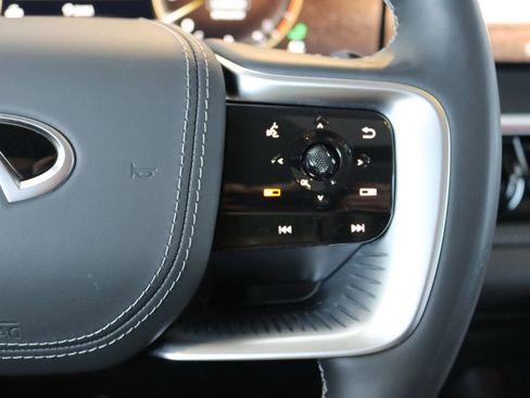 Certified 2025 INFINITI QX80 Sensory image 55