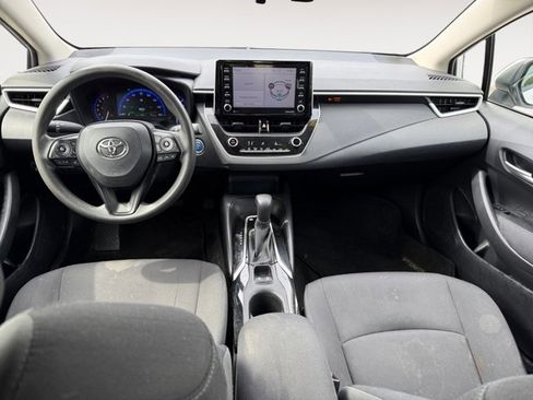 Used 2021 Toyota Corolla LE w/ Carpet Mat Package (TMS) FWD image 9