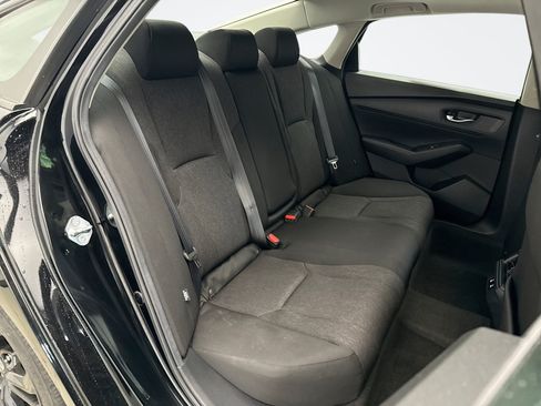 Used 2025 Honda Accord SE image 17